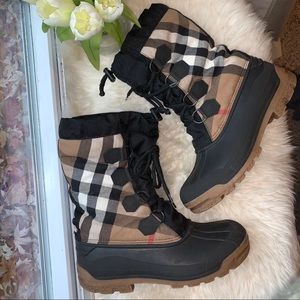 Burberry Checkered Winter Snow Duck Boot